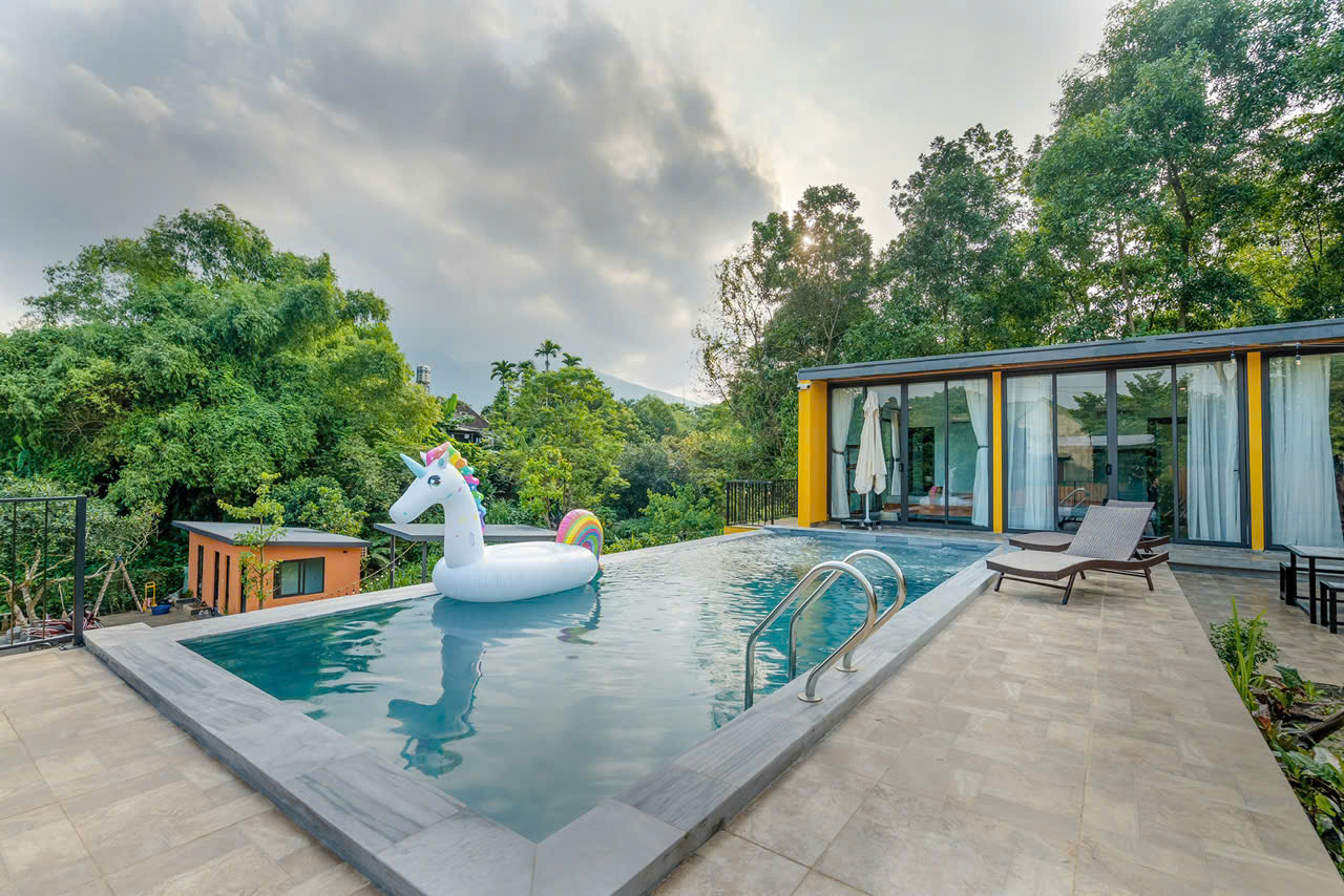 Bán villa vận hành tốt 1500M_150M đất ở_doanh thu 100 triệu/tháng_Vân Hoà Ba Vì_1x tỷ - Ảnh 1